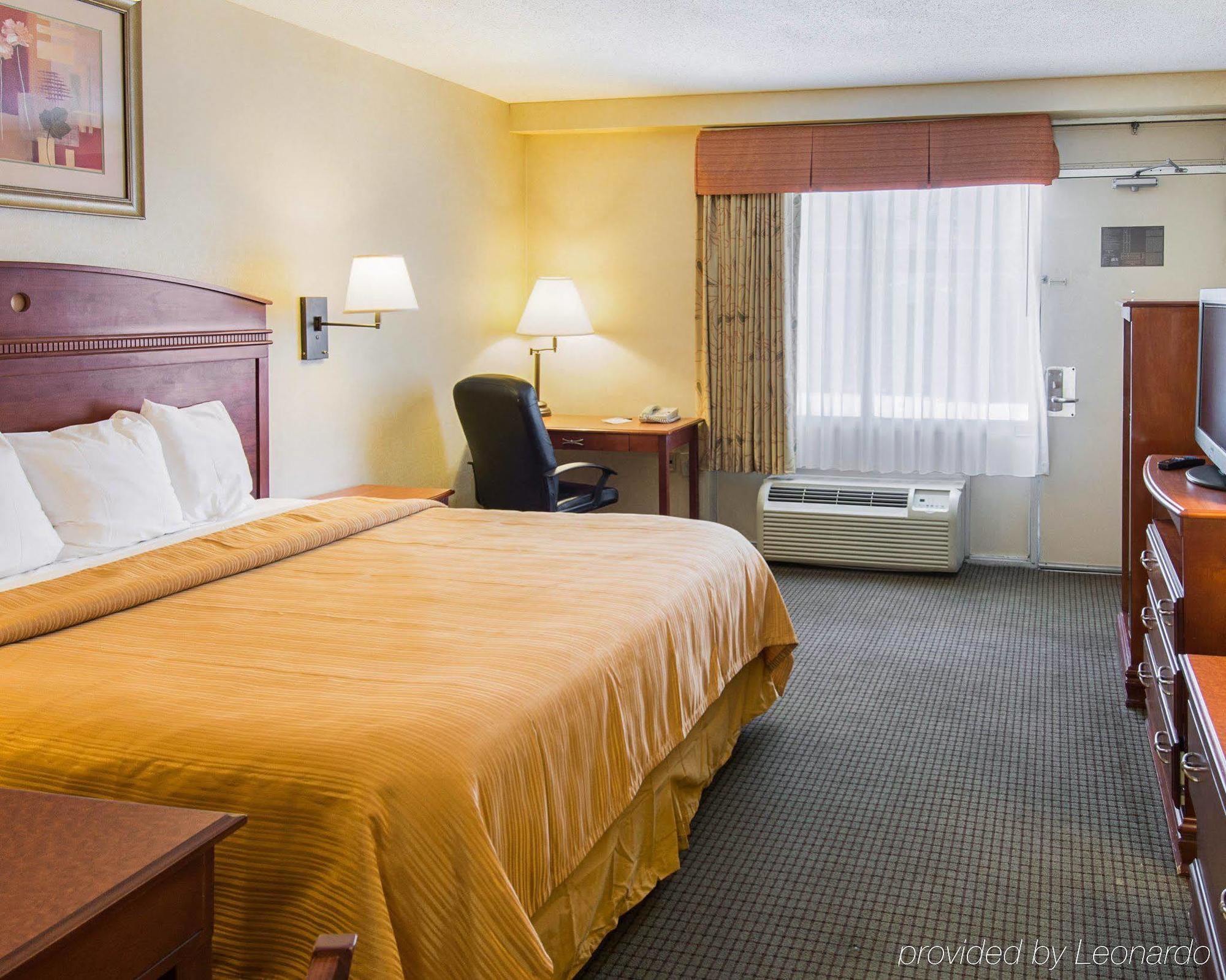 Quality Inn Takoma Park Exterior photo